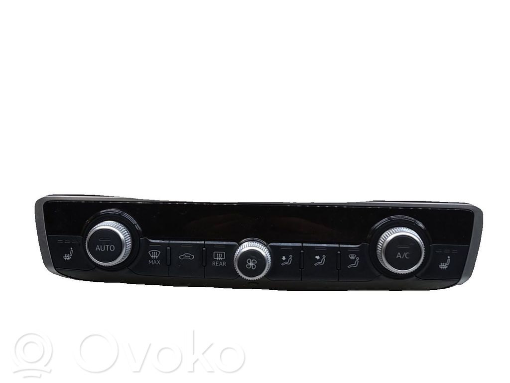 Audi A1 Climate control unit 