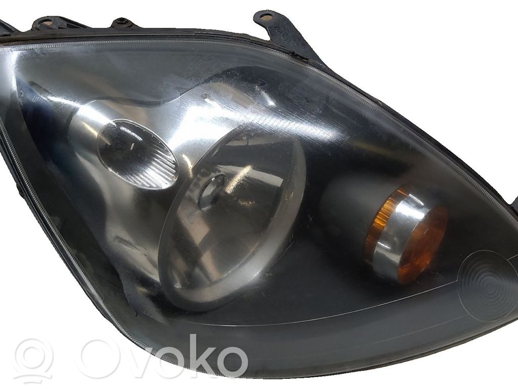 Ford Fiesta Lampa przednia 