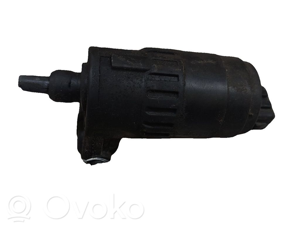 Fiat Grande Punto Pompa spryskiwacza szyby przedniej / czołowej 