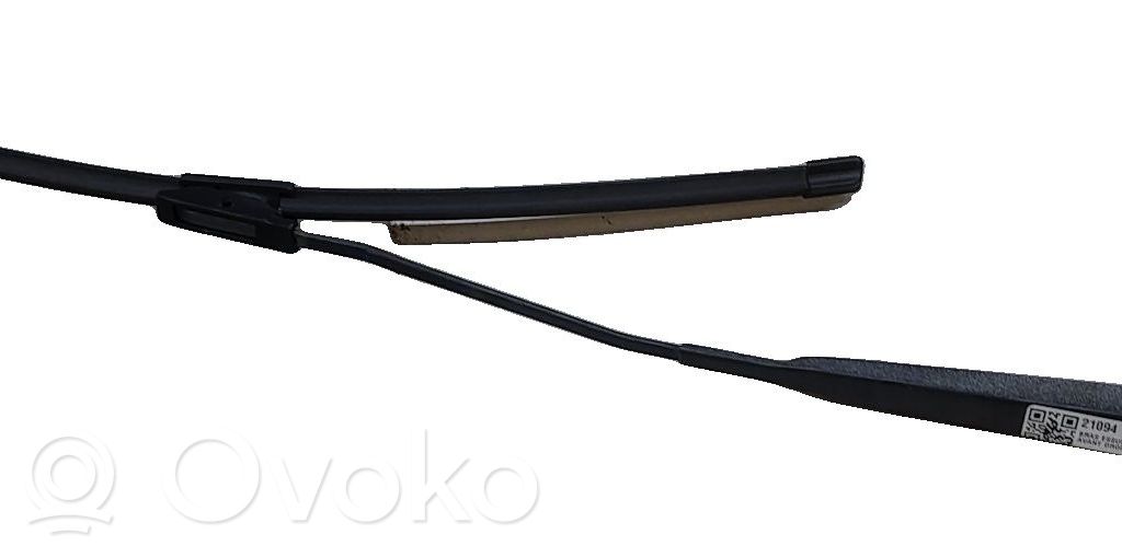 Renault Megane III Ramię wycieraczki szyby przedniej / czołowej 