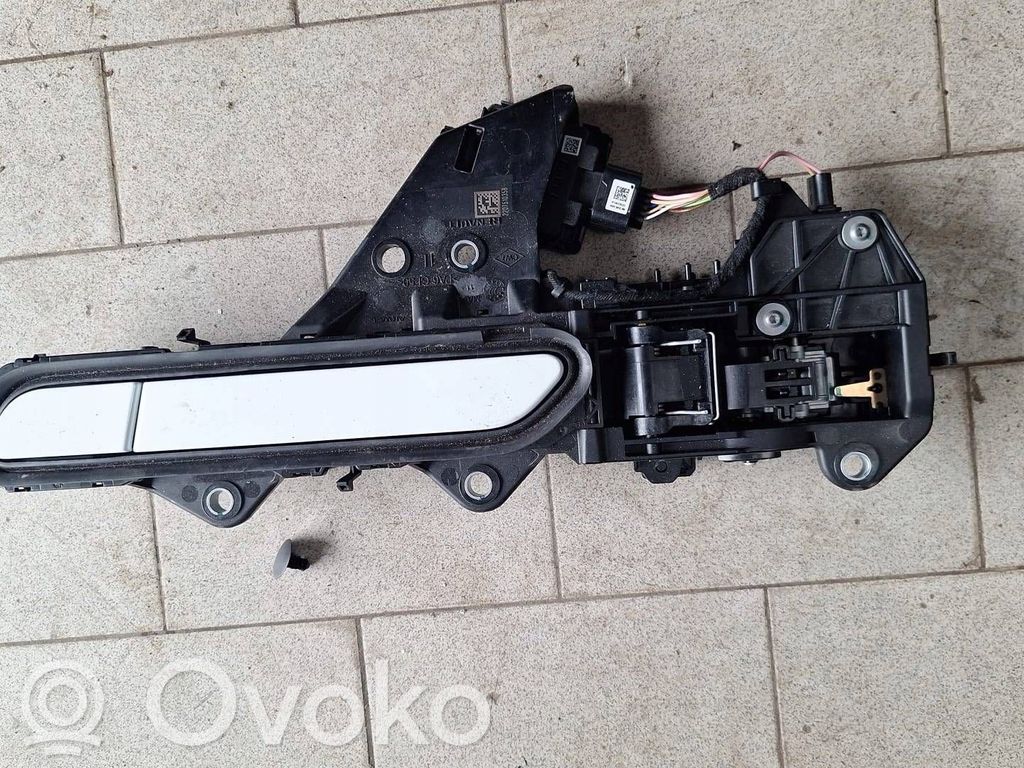 Manecilla externa puerta delantera   806075917R,P1019547A03,1603221557,80607591,Z22075B10291