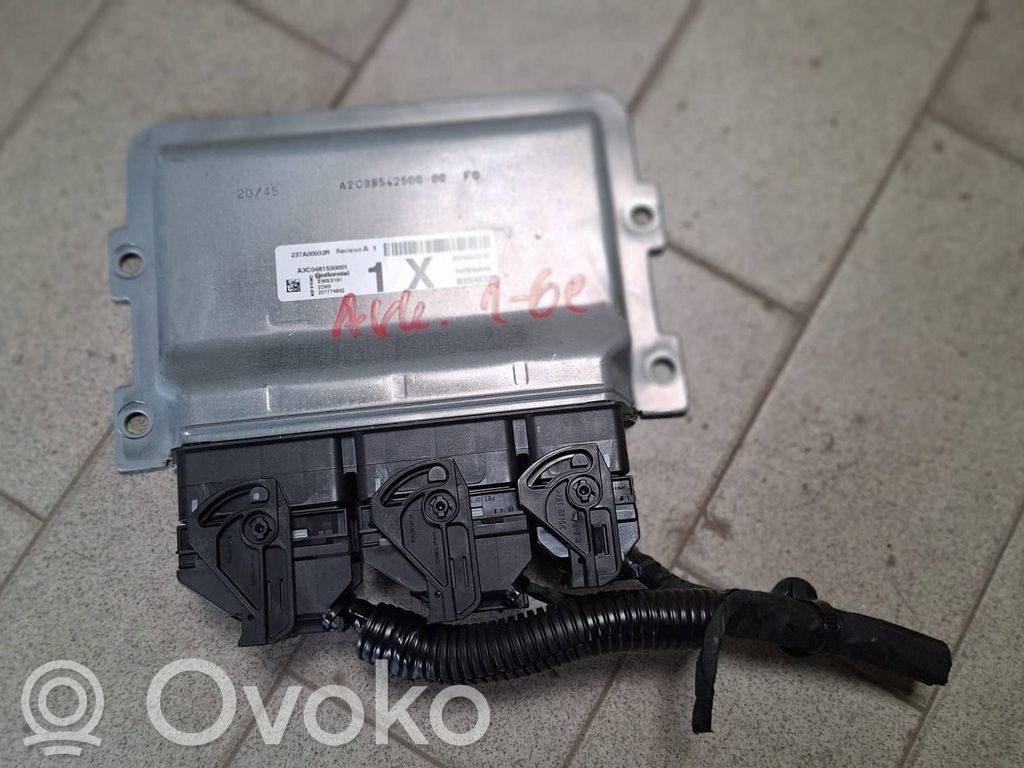 Renault Captur II Engine control unit/module 