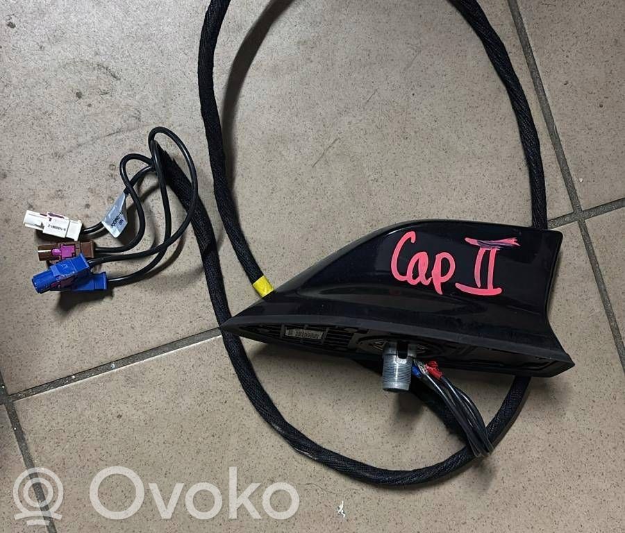 Renault Captur II Aerial GPS antenna 