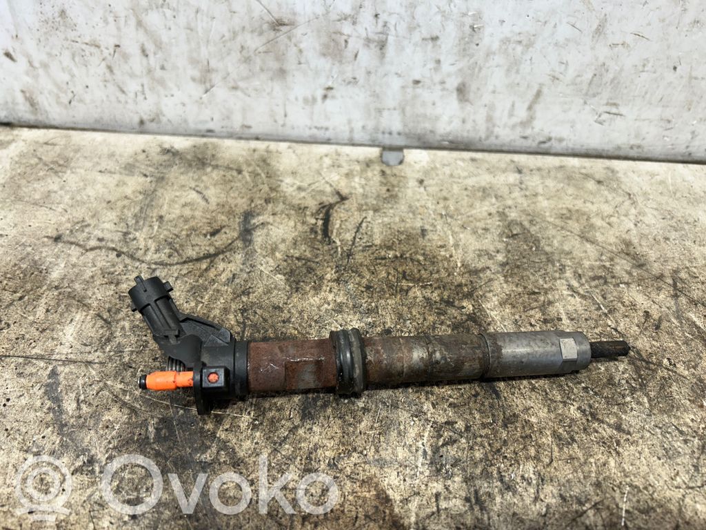 Iveco Daily 5th gen Inyector de combustible 