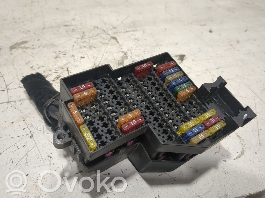 Volkswagen Touareg I Modul siguranțe 