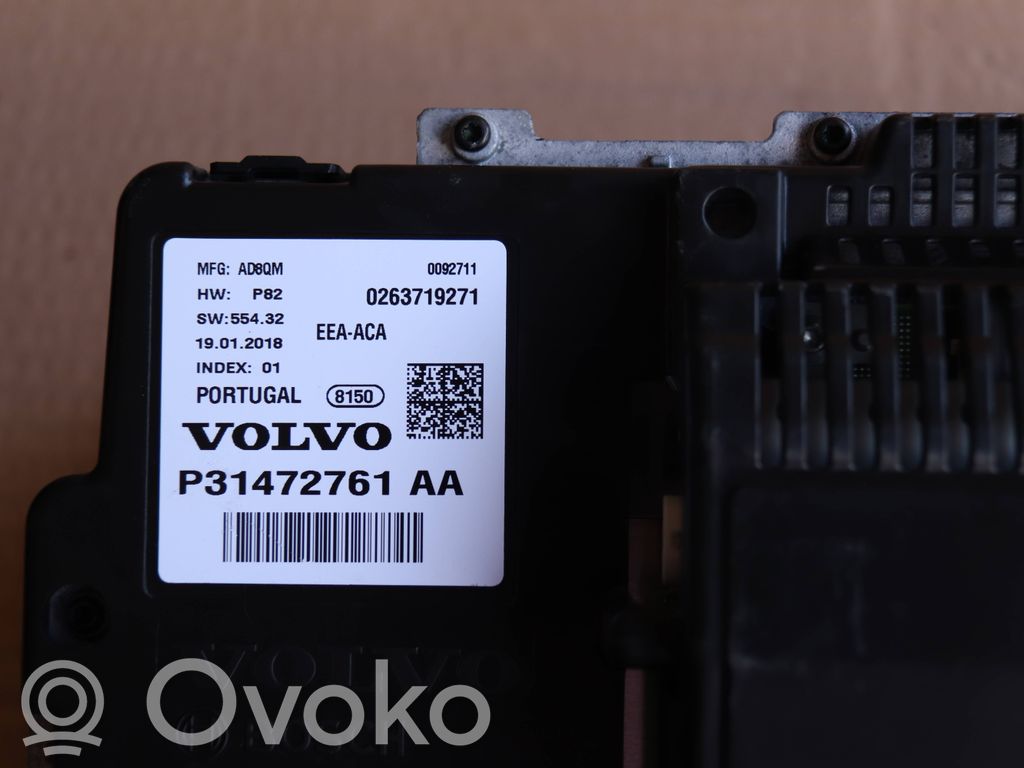 Volvo XC60 Licznik / Prędkościomierz 