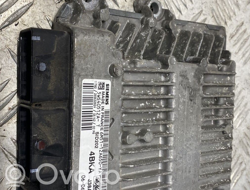 Ford Focus Engine control unit/module 