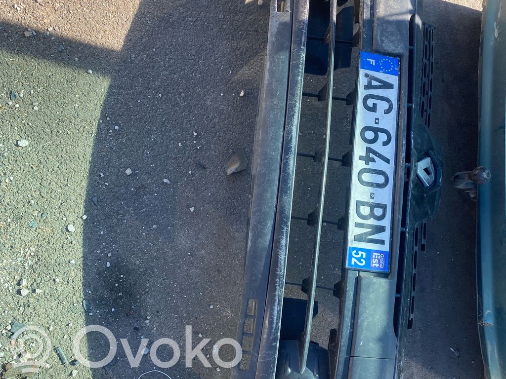 Renault Clio II Priekinis bamperis 