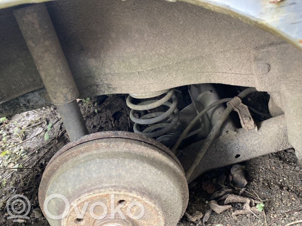 Opel Agila B Bausatz für Hinterradaufhängung 
