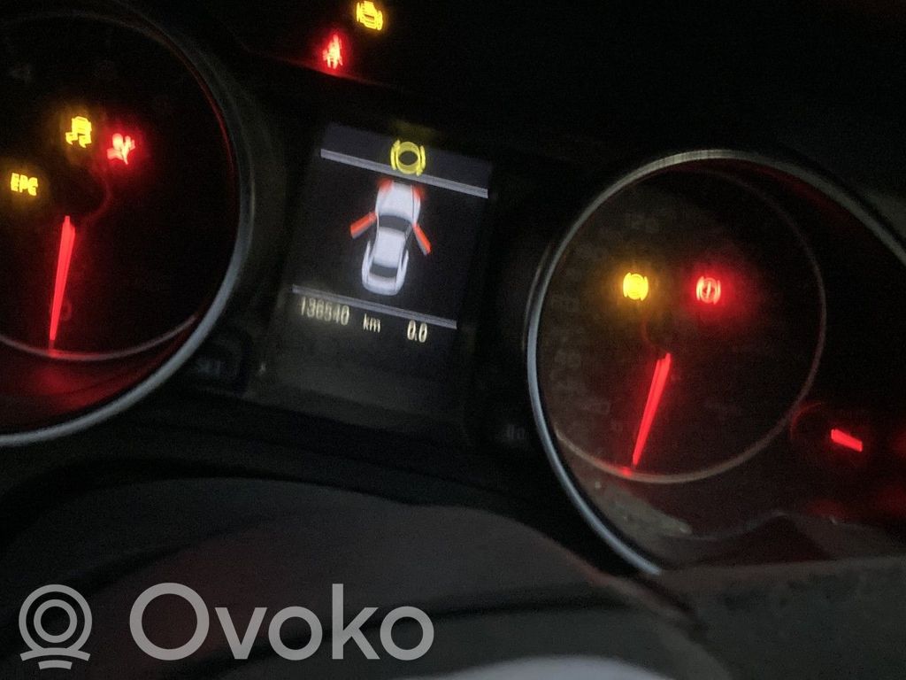 Audi A5 8T 8F Vitezometru (grup de instrumente) 