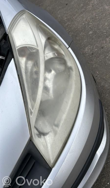 Renault Clio III Headlight/headlamp 