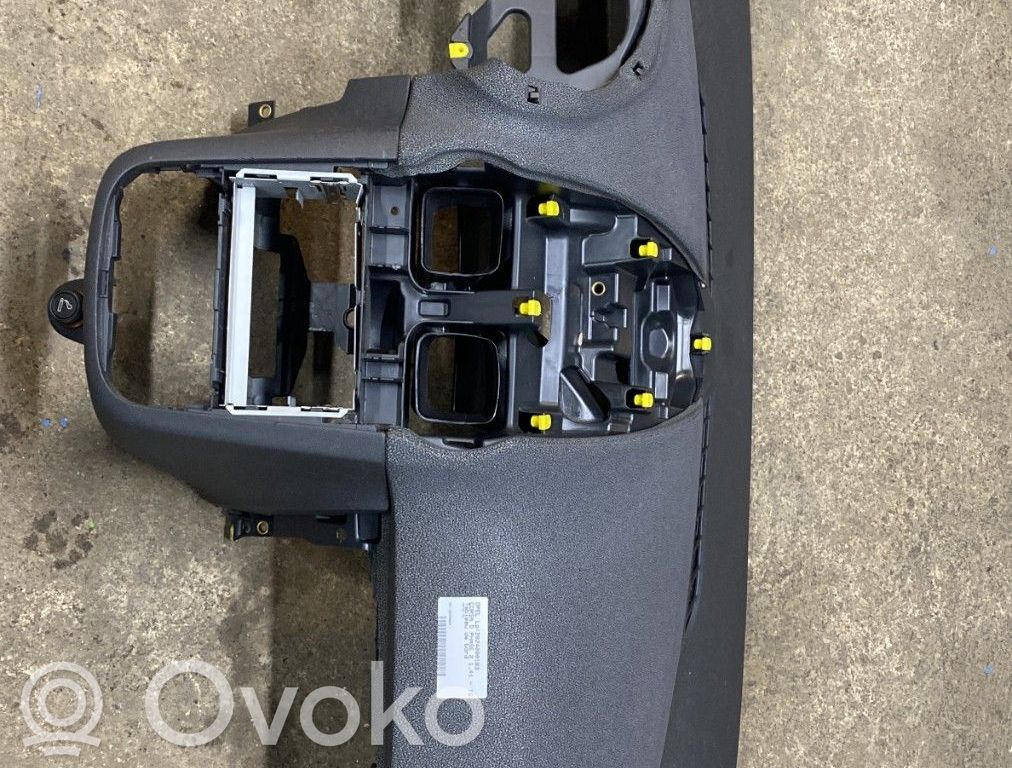 Opel Corsa D Dashboard 