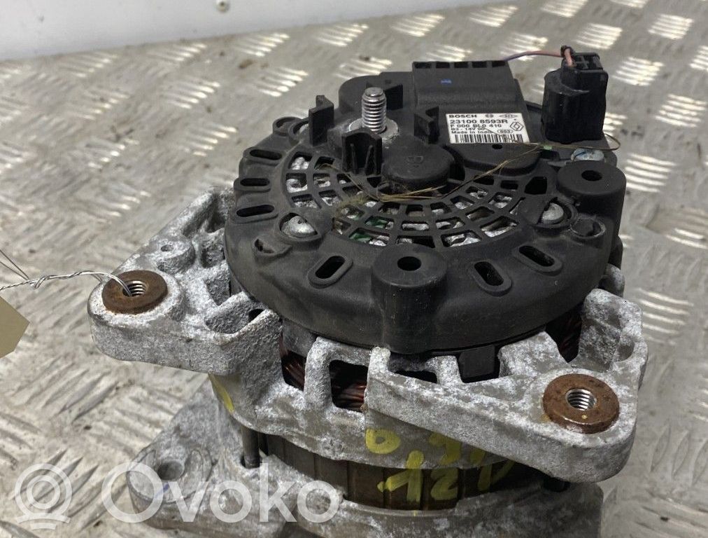 Renault Clio IV Generator/alternator 