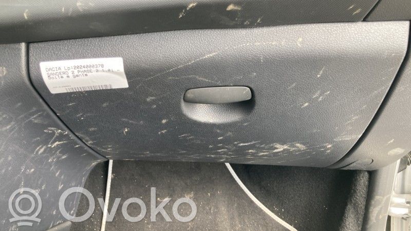 Dacia Sandero Juego guantera 