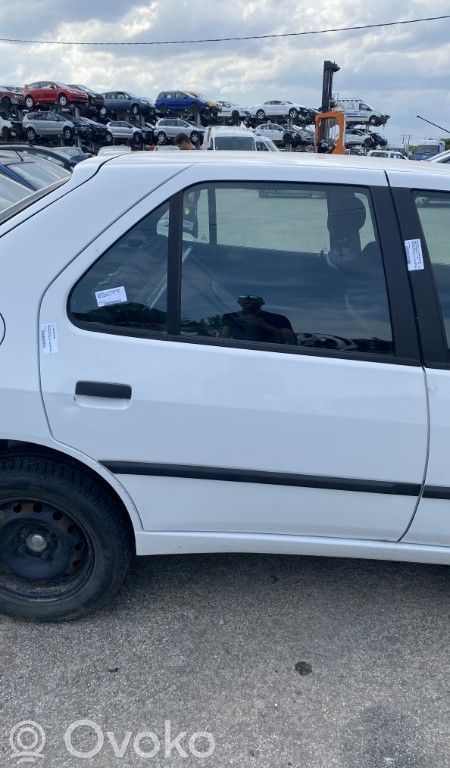 Peugeot 306 Galinės durys 