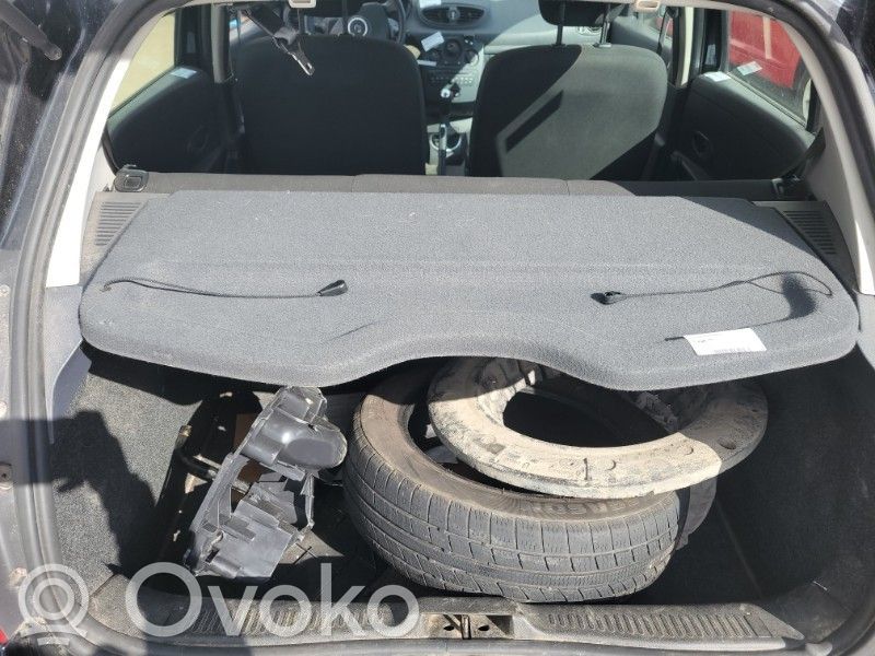 Renault Clio III Parcel shelf 