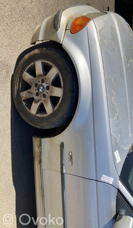 BMW 3 E46 Sparnas 