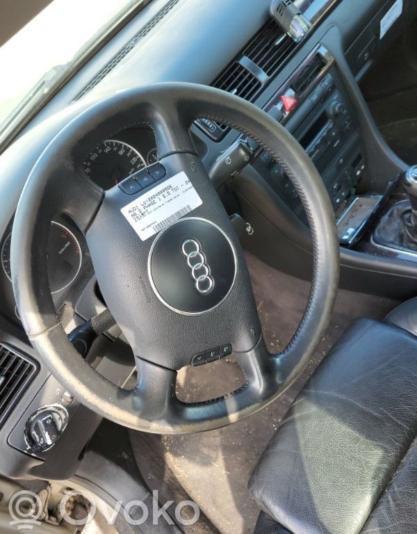 Audi A6 S6 C5 4B Ohjauspyörä 