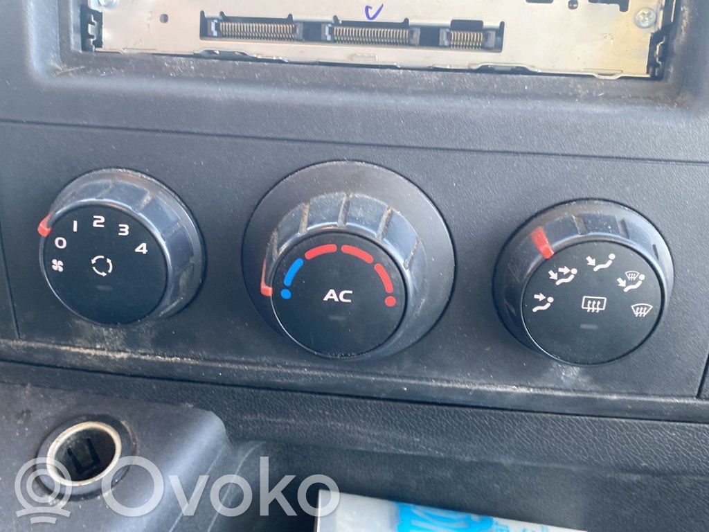 Opel Movano B Climate control unit 