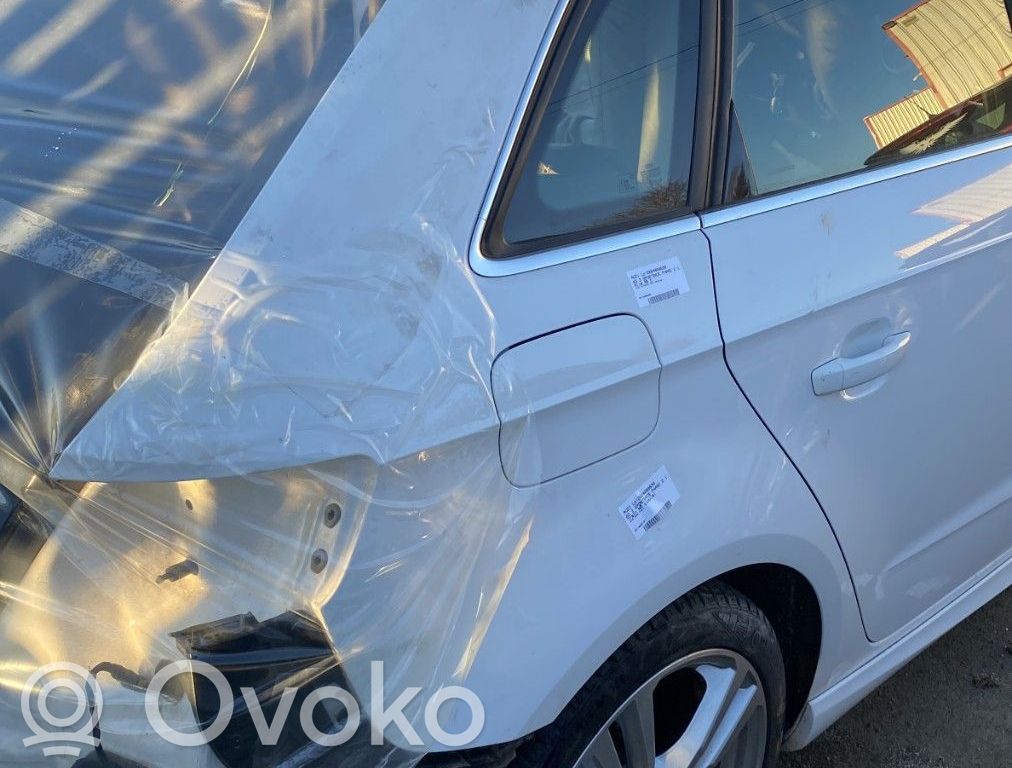 Audi A3 S3 8V Panel lateral trasero 