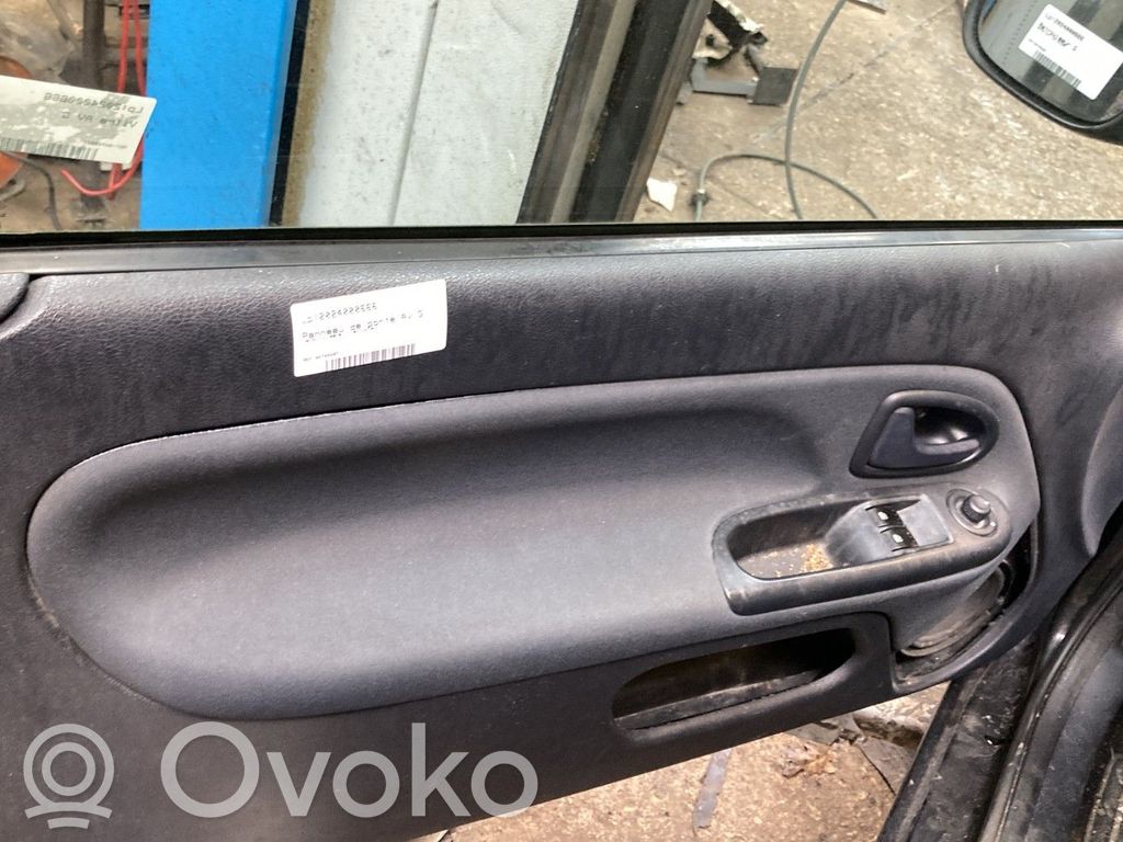 Renault Clio II Priekšējo durvju apdare 