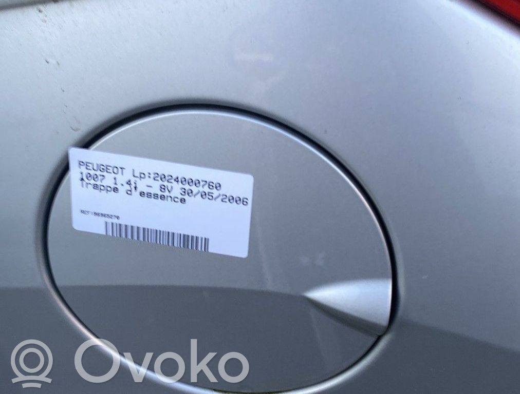 Peugeot 1007 Bouchon, volet de trappe de réservoir à carburant