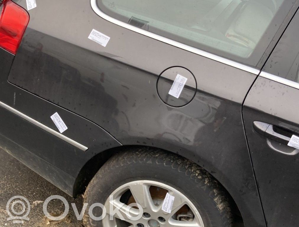 Volkswagen PASSAT B6 Panel lateral trasero 