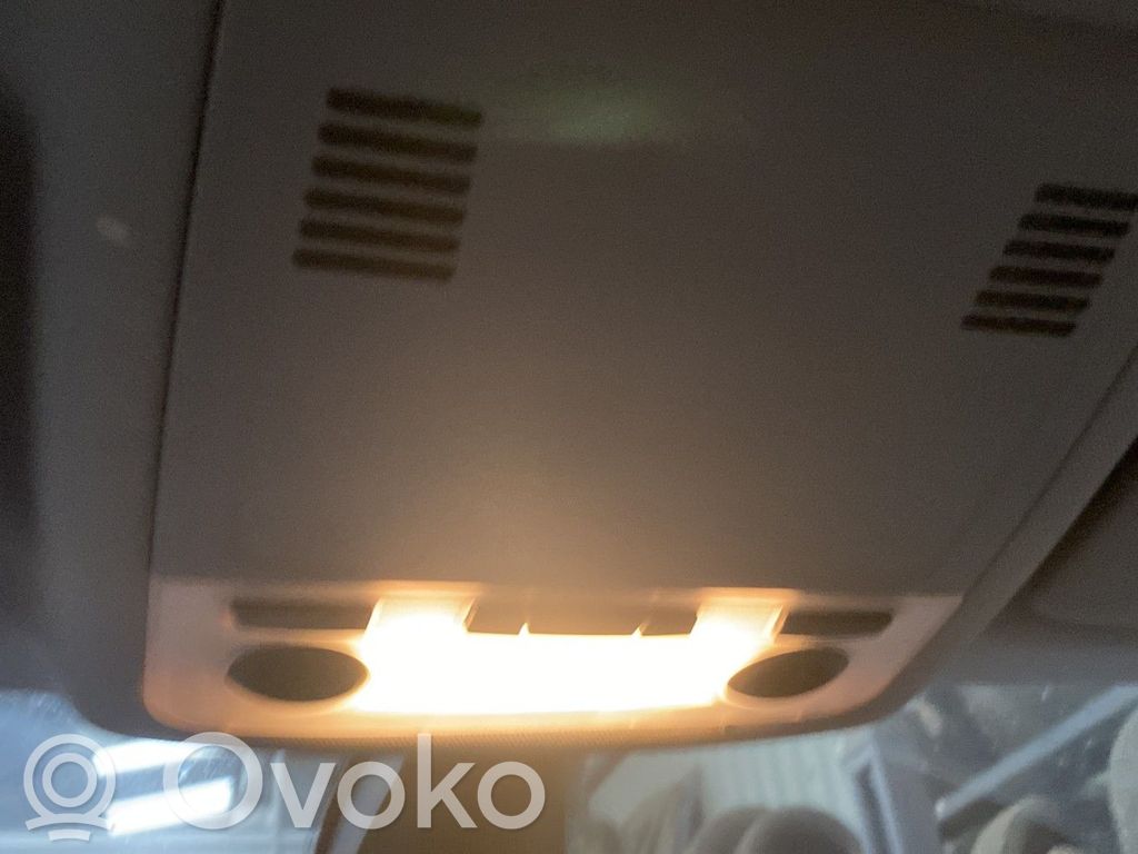 Światło fotela przedniego
