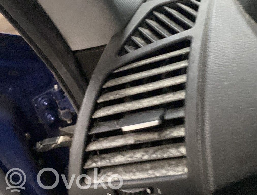BMW 1 E81 E87 Dash center air vent grill 