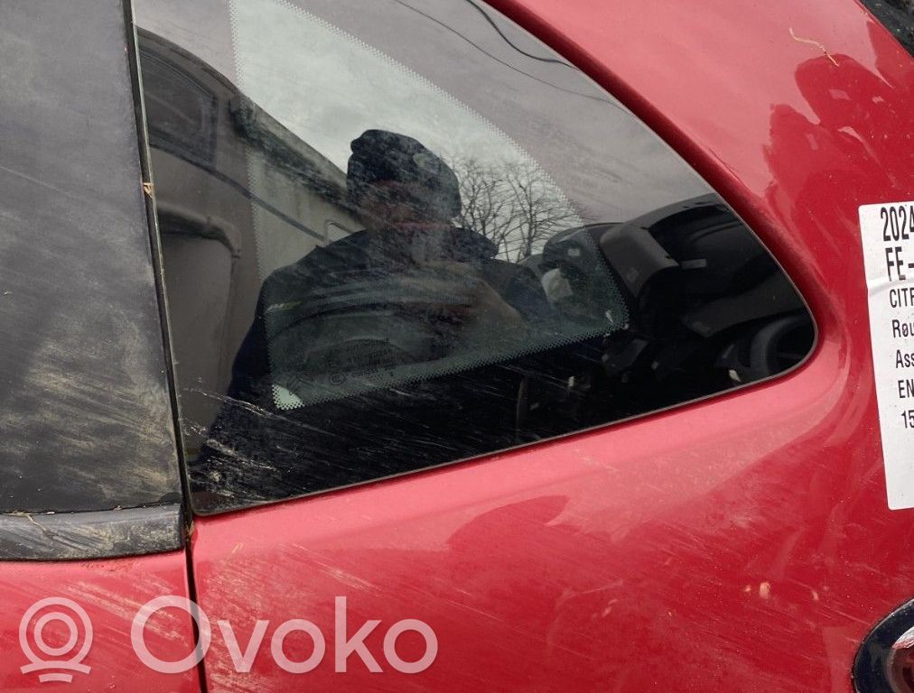 Citroen C3 Geam lateral spate 