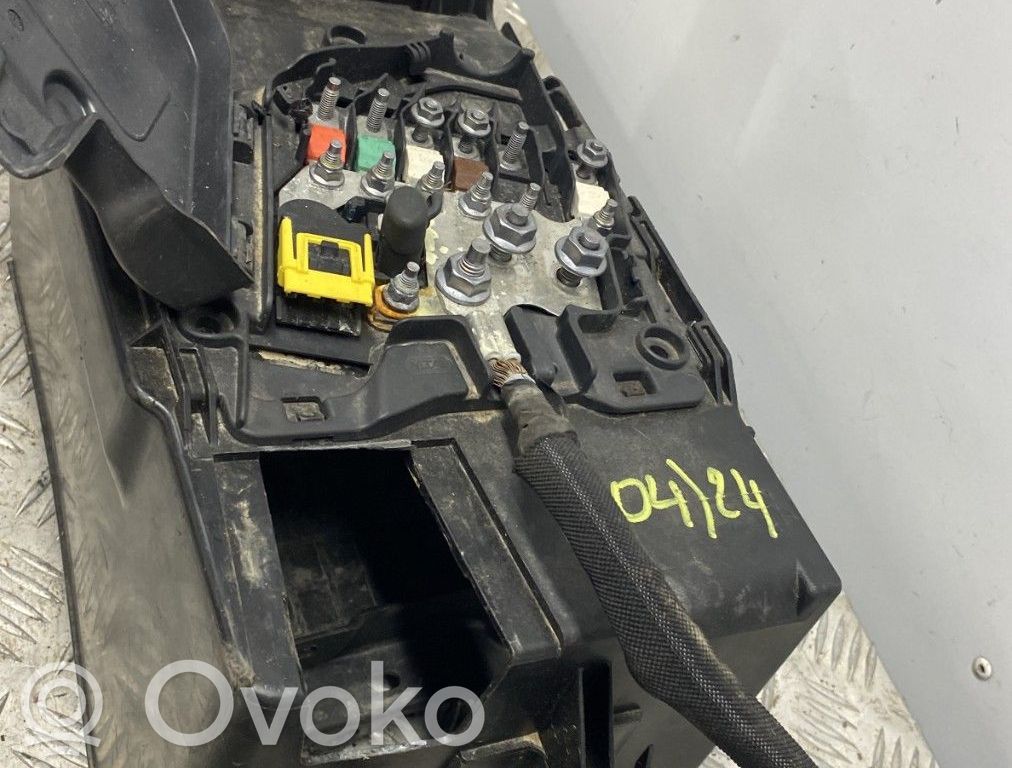 Citroen C3 Maakaapeli, akku 