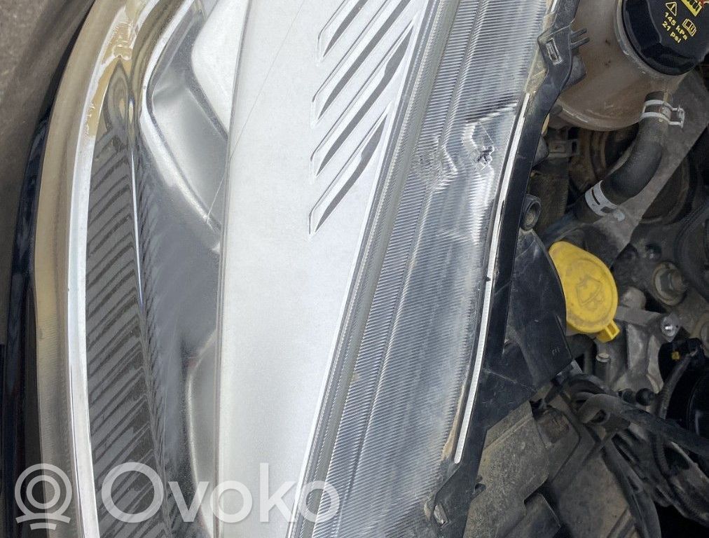 Ford Kuga II Scheinwerfer 