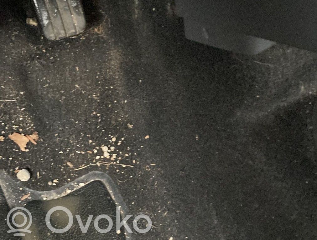 Dacia Logan I Pedał gazu / przyspieszenia 