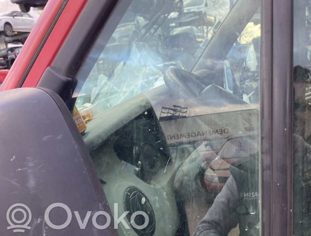 Renault Master II Geam ventilare ușă față patru uși 