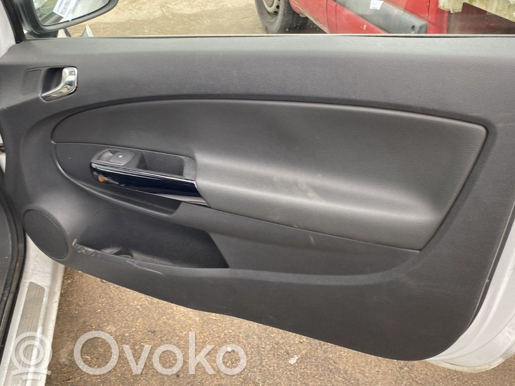 Opel Corsa D Priekšējo durvju apdare 