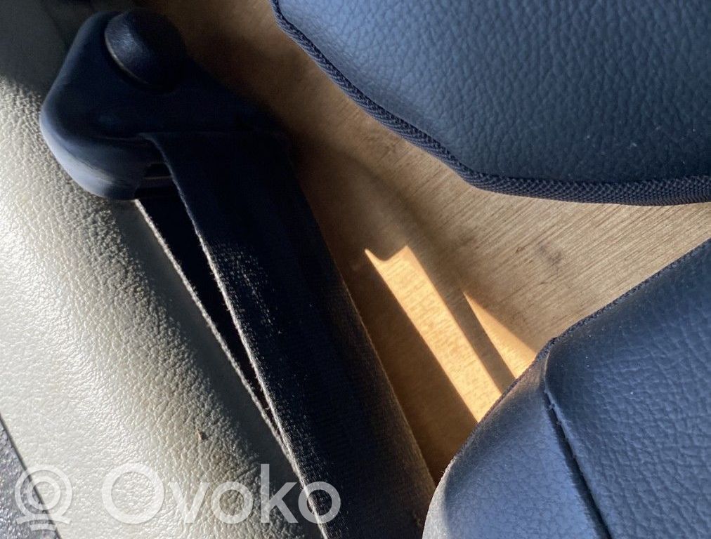 Renault Master II Cinturón delantero 