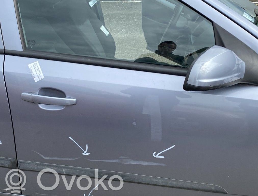 Opel Astra H Puerta delantera 