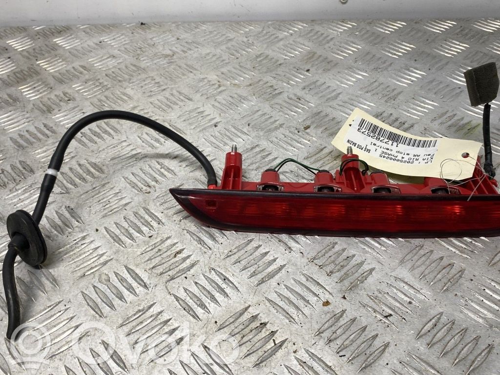 KIA Rio Kolmas/lisäjarruvalo 