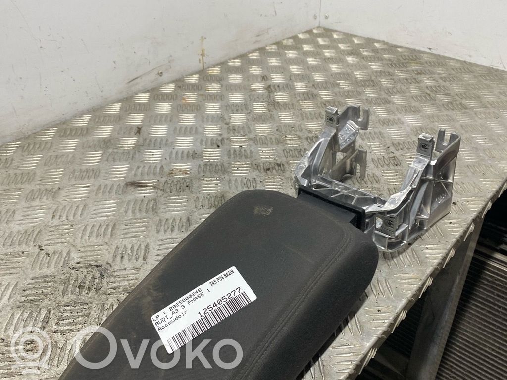 Audi A3 S3 8V Reposabrazos 