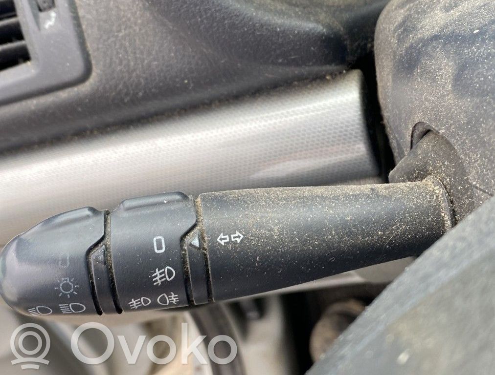 Renault Clio II Palanca de intermitentes 