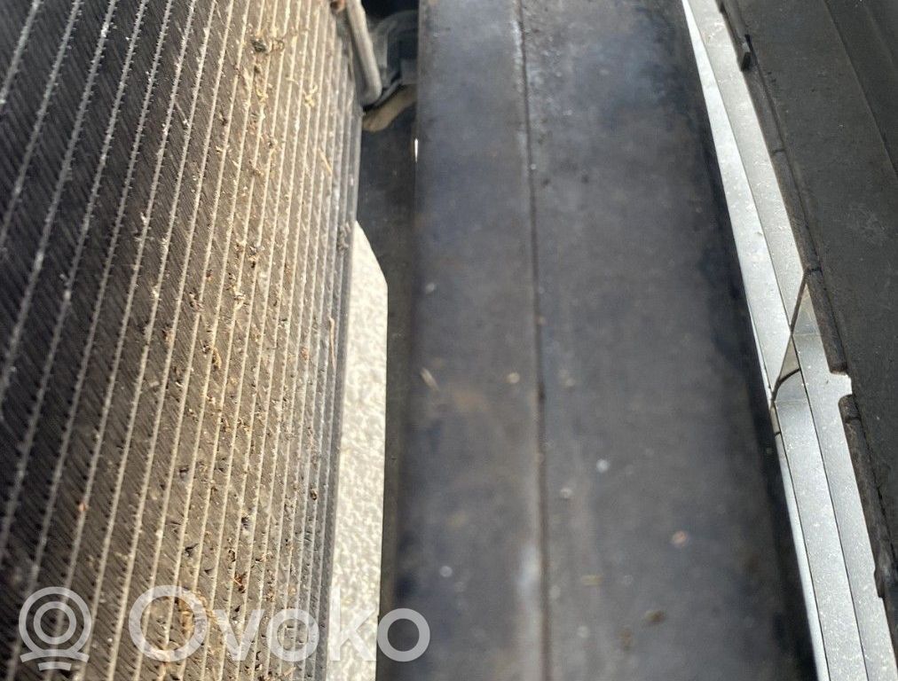 Ford Fiesta Traversa del paraurti anteriore 