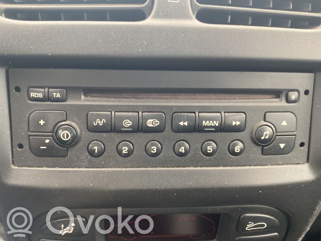 Peugeot 206 Radio/CD/DVD/GPS head unit 