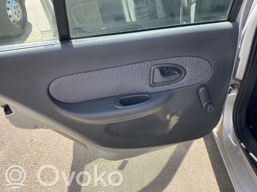 Renault Clio II Apmušimas galinių durų (obšifke) 