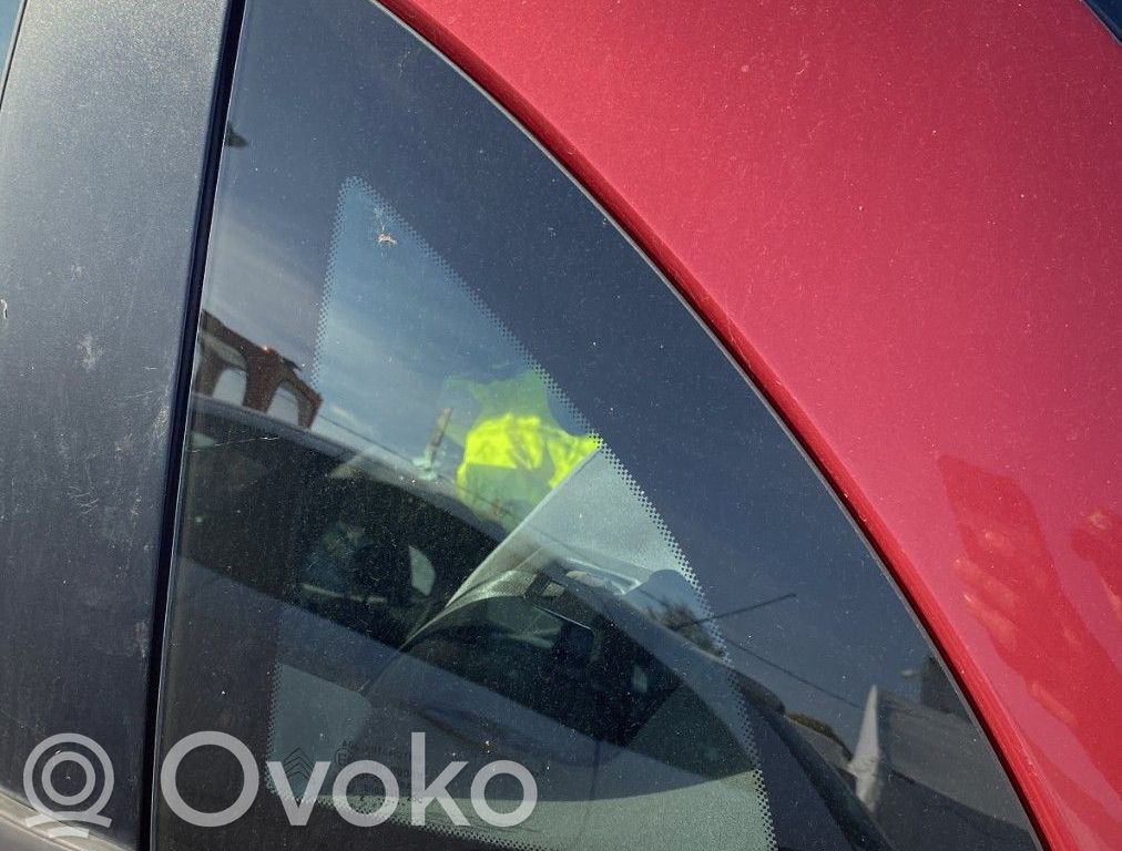 Citroen C3 Geam lateral spate 