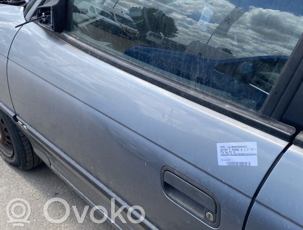 Opel Astra F Puerta delantera 