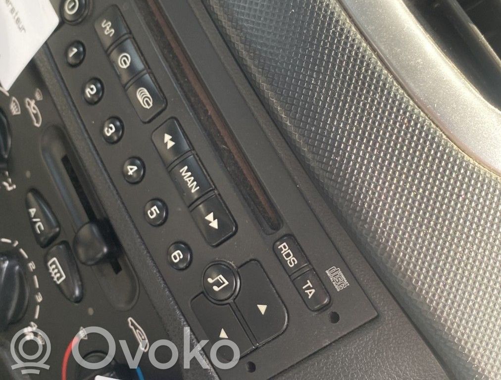 Peugeot 206+ Unitate principală radio/CD/DVD/GPS 