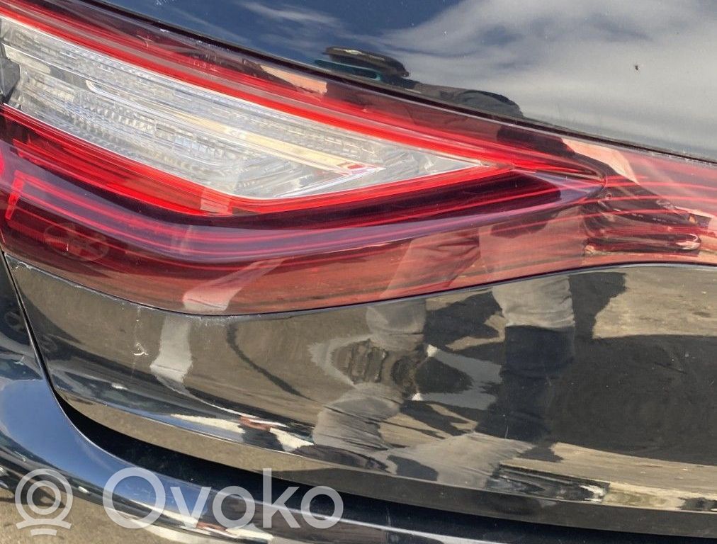 Renault Megane IV Luci posteriori del portellone del bagagliaio