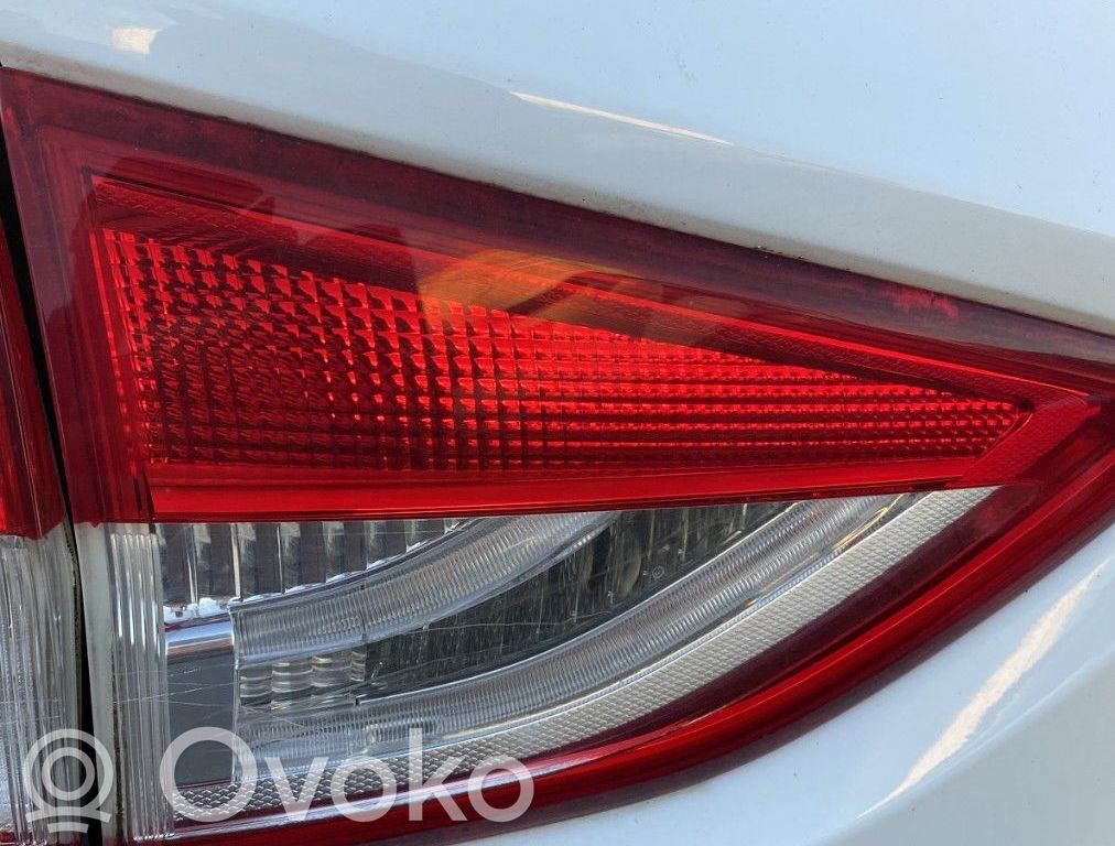 Ford Kuga II Takaluukun takavalot 