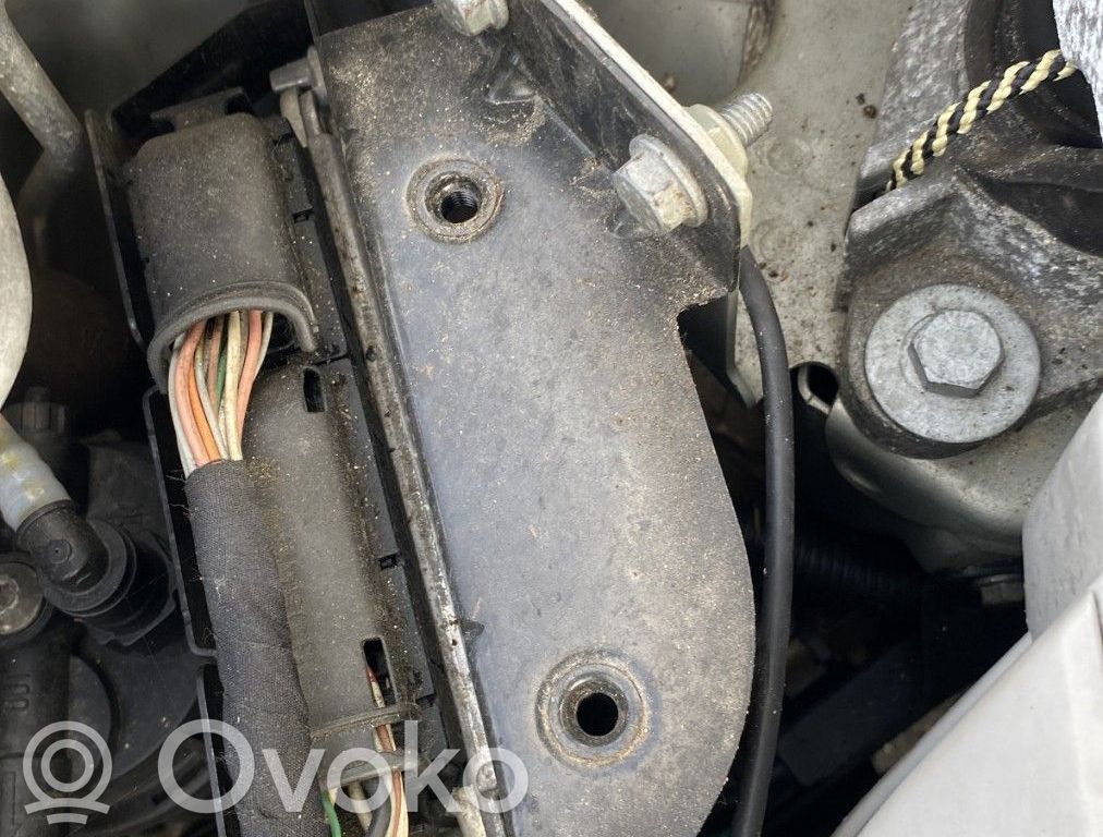 Engine control unit/module   8200199726