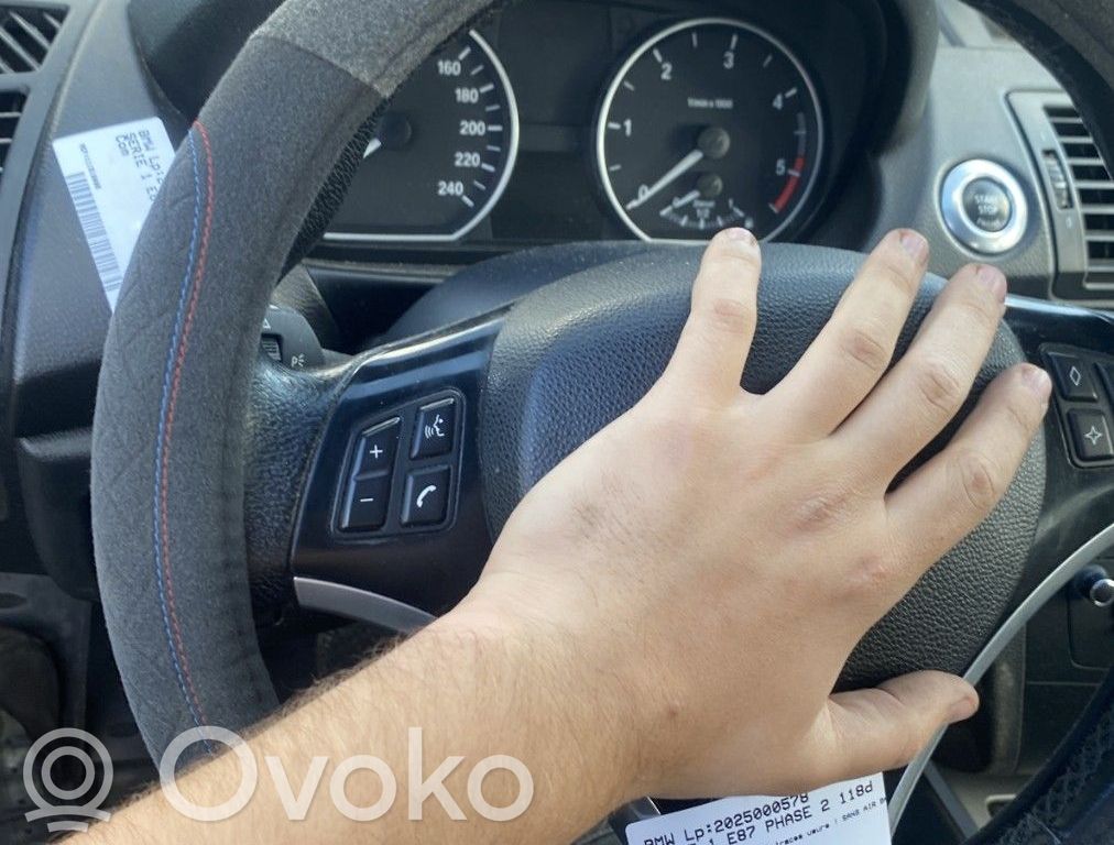 Volant   32306795570